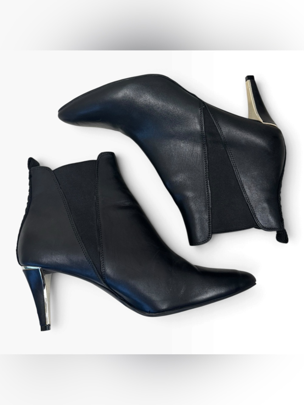 DKNY Alani Boots Black Leather Heeled Chelsea Boots Women’s Size 10 Pointed Toe